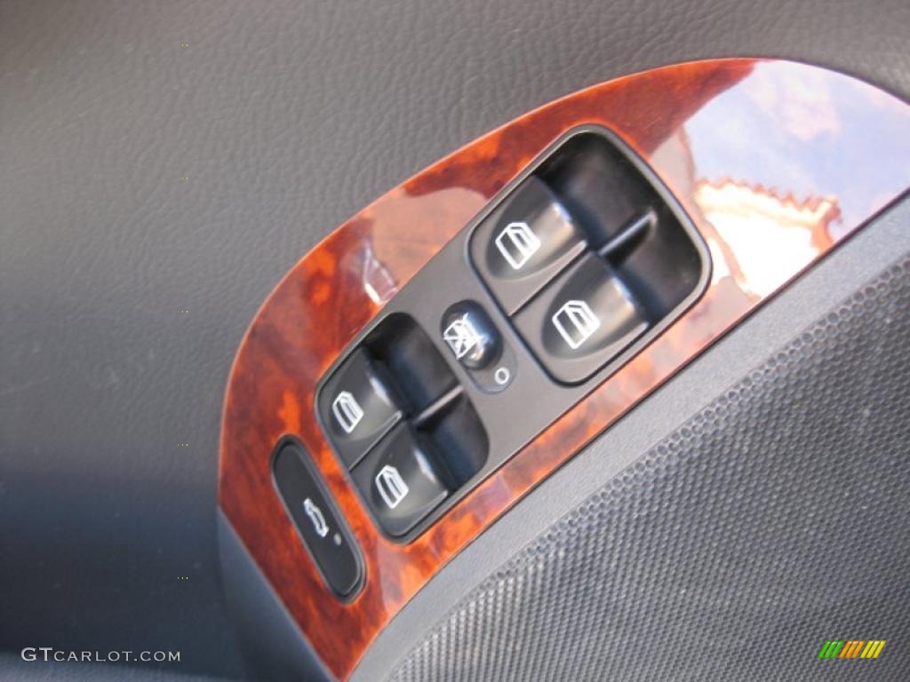 2004 Mercedes-Benz CLK 500 Cabriolet Controls Photo #42939207