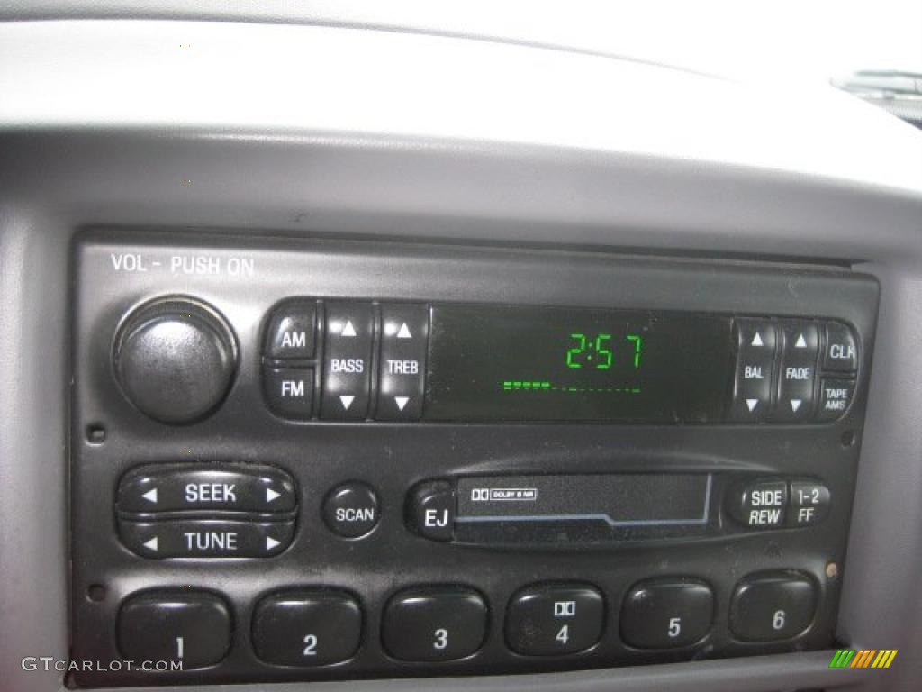 2002 Ford F150 XLT SuperCab Controls Photo #42940743