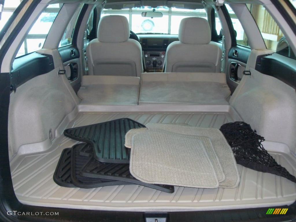 2008 Subaru Outback 2.5i Wagon Trunk Photo #42942663