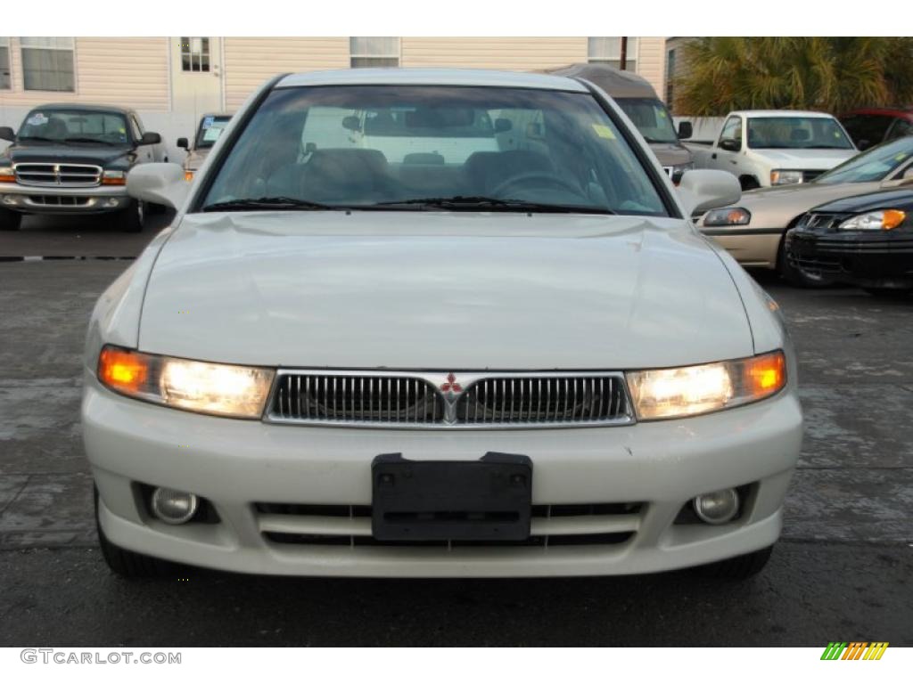 2001 Galant ES - Northstar White / Gray photo #11