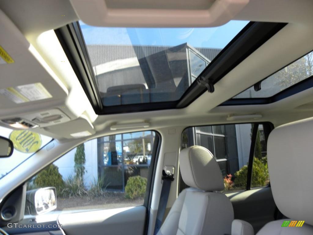 2010 Land Rover LR2 HSE Sunroof Photo #42948263