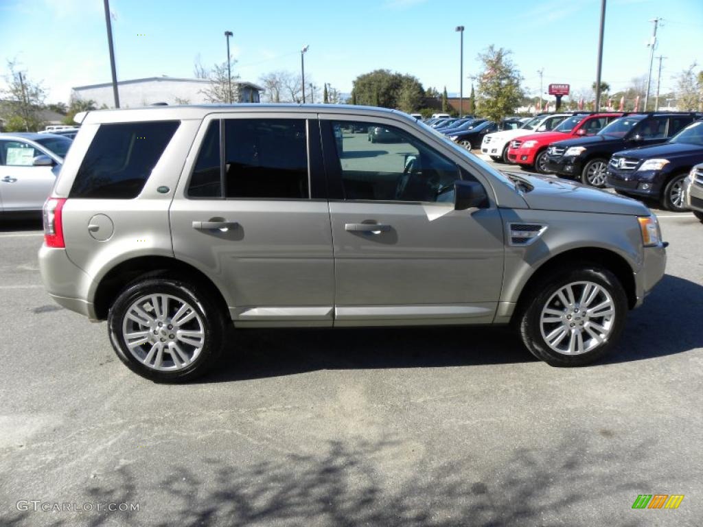Ipanema Sand 2010 Land Rover LR2 HSE Exterior Photo #42948411
