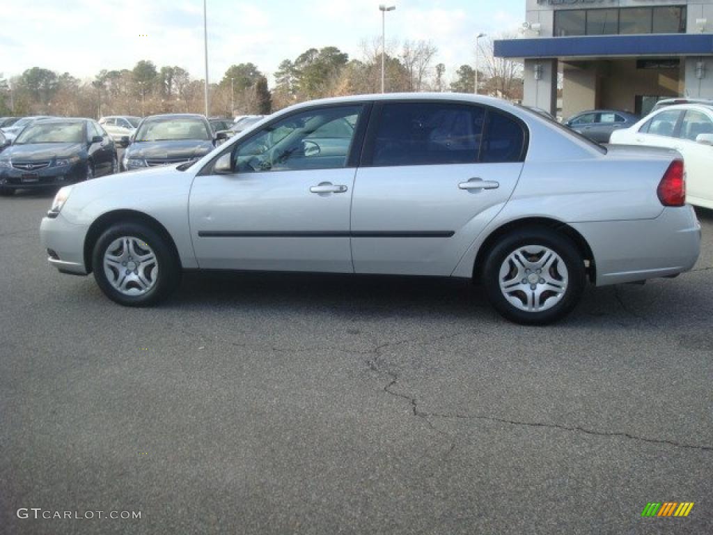 2005 Malibu Sedan - Galaxy Silver Metallic / Gray photo #3