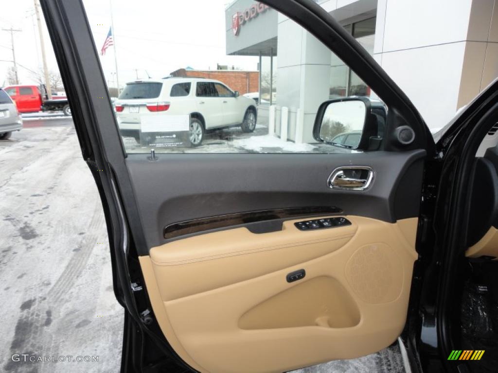 2011 Dodge Durango Citadel 4x4 Black/Tan Door Panel Photo #42951699