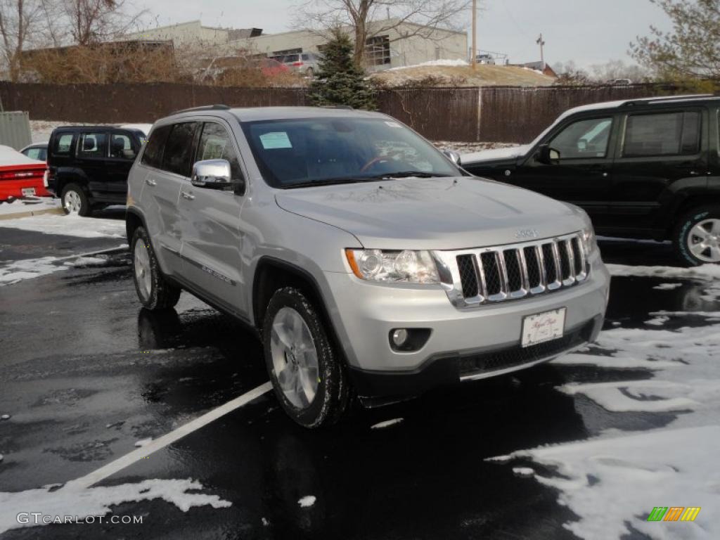 Bright Silver Metallic 2011 Jeep Grand Cherokee Overland 4x4 Exterior Photo #42952071