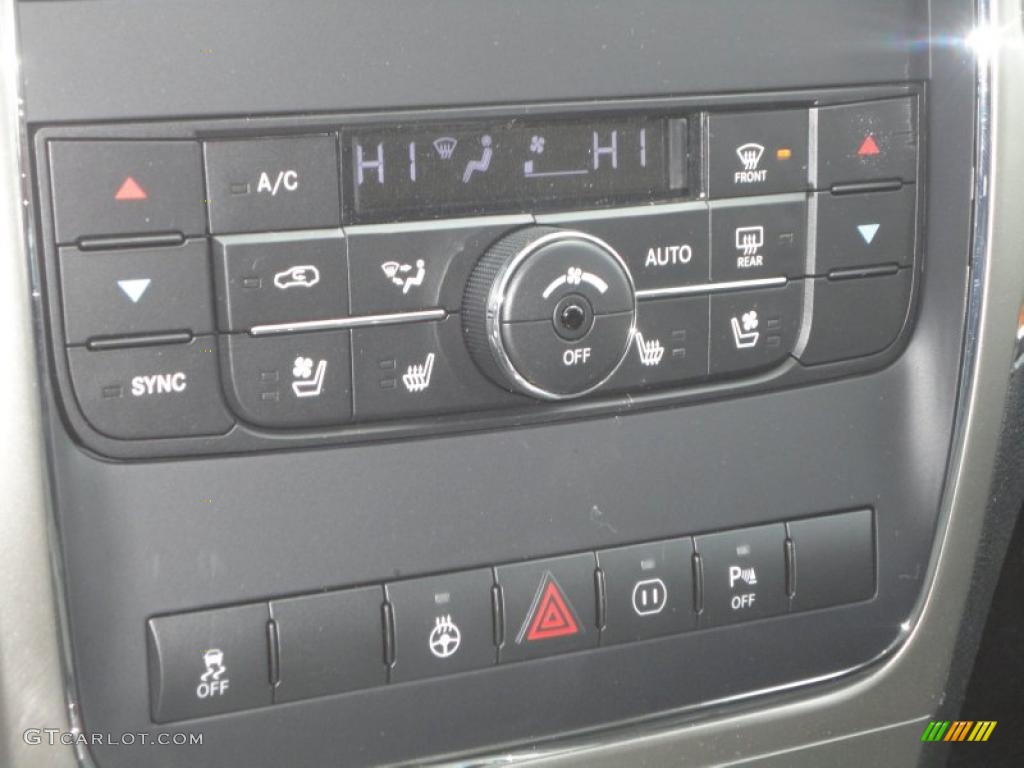 2011 Jeep Grand Cherokee Overland 4x4 Controls Photo #42952415