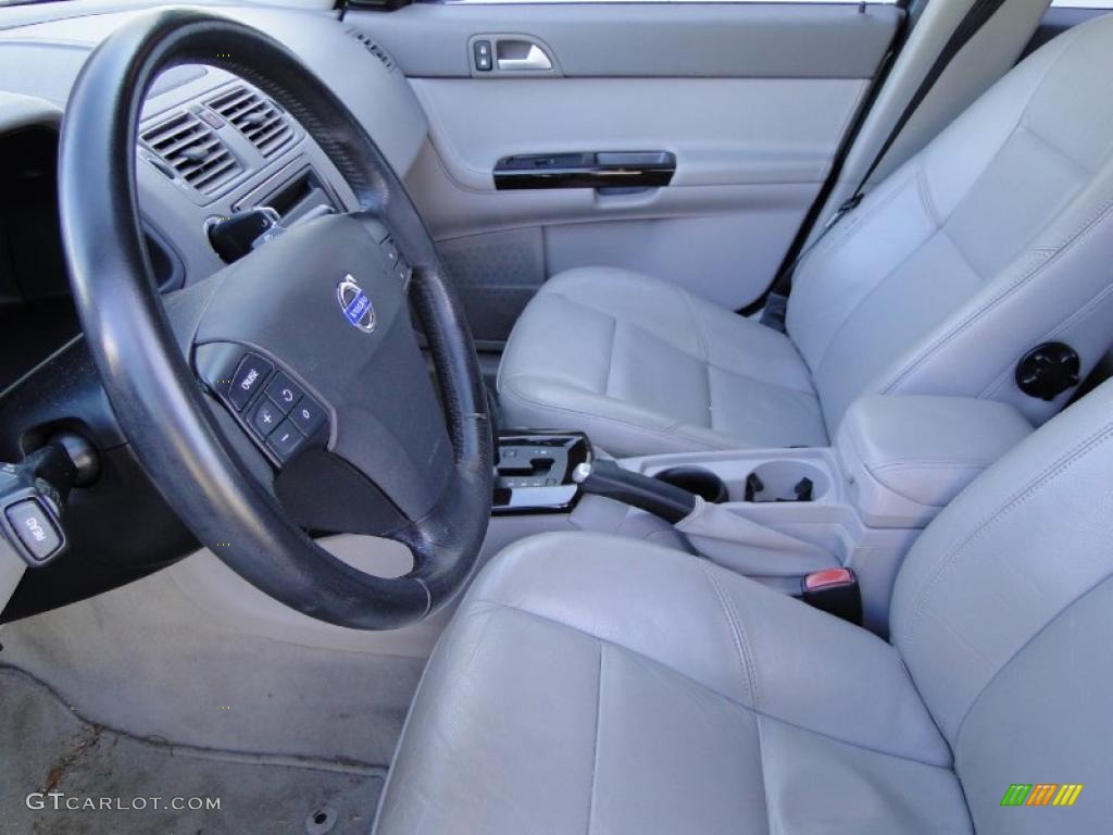 Dark Beige/Quartz Interior 2004 Volvo S40 T5 Photo #42956851