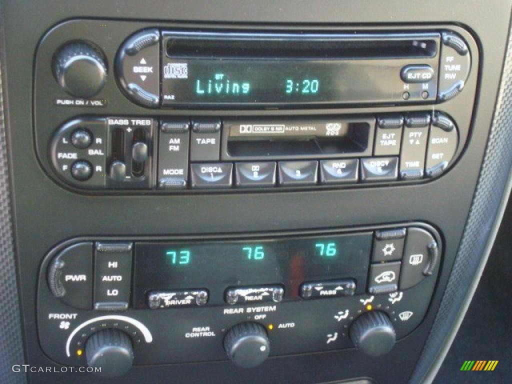 2005 Dodge Grand Caravan SXT Controls Photo #42958611