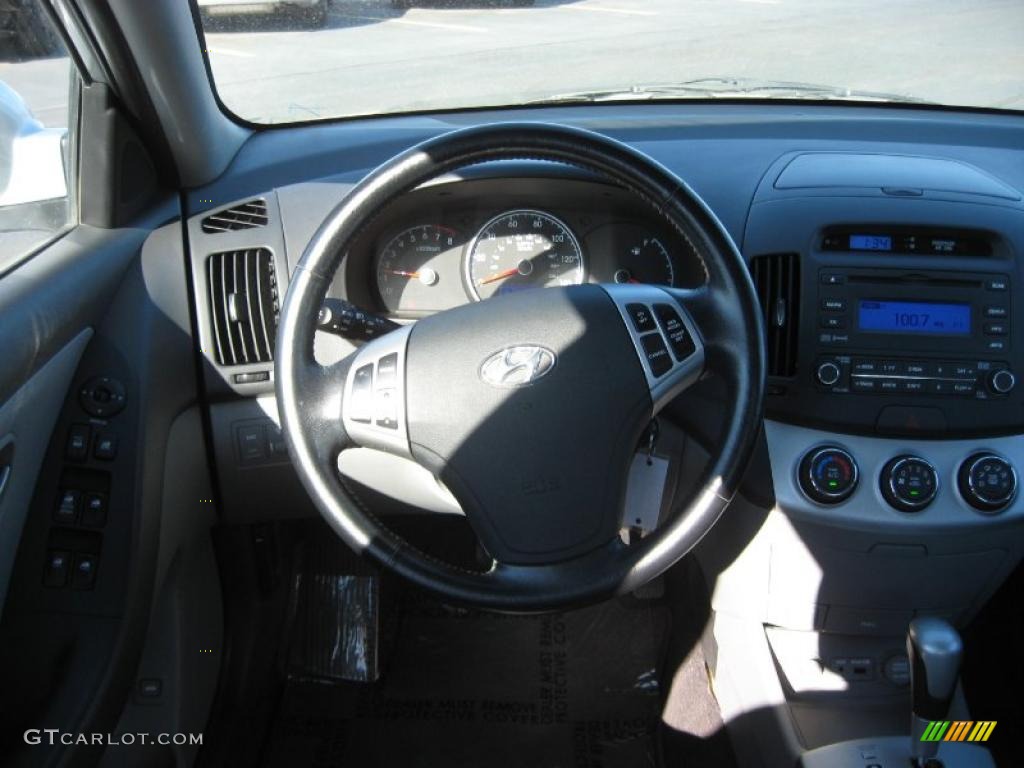 2009 Elantra SE Sedan - Quicksilver / Gray photo #9