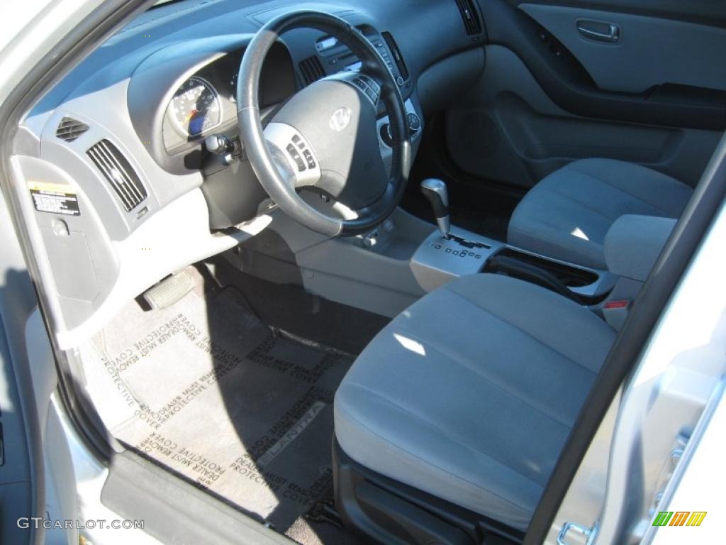 2009 Elantra SE Sedan - Quicksilver / Gray photo #12