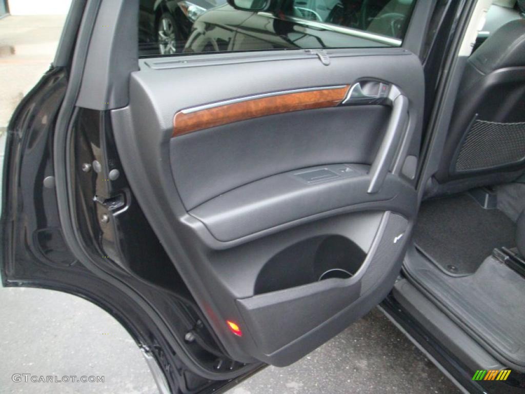 2008 Audi Q7 4.2 Premium quattro Black Door Panel Photo #42961355