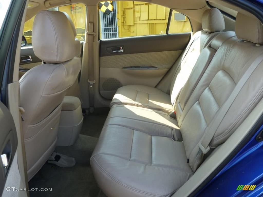 Beige Interior 2004 Mazda MAZDA6 i Sport Sedan Photo #42962183