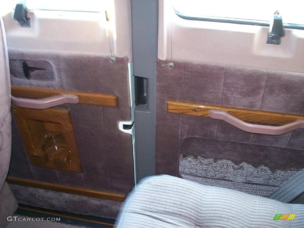 1996 Ram Van 2500 Passenger Conversion - Stone White / Red photo #30