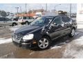 Black - Jetta SE Sedan Photo No. 2