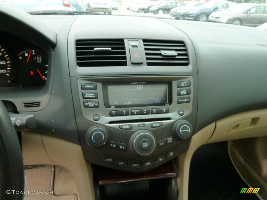 2007 Accord EX V6 Coupe - Taffeta White / Ivory photo #9