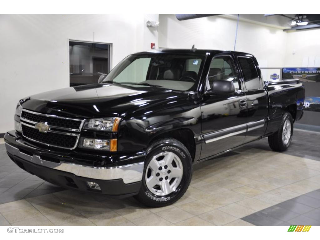 2006 Silverado 1500 LT Extended Cab - Black / Medium Gray photo #2