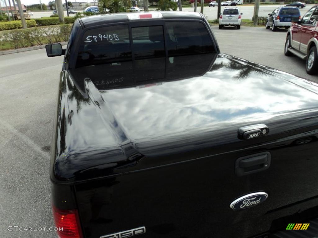 2006 F150 XLT SuperCrew - Black / Medium/Dark Flint photo #10