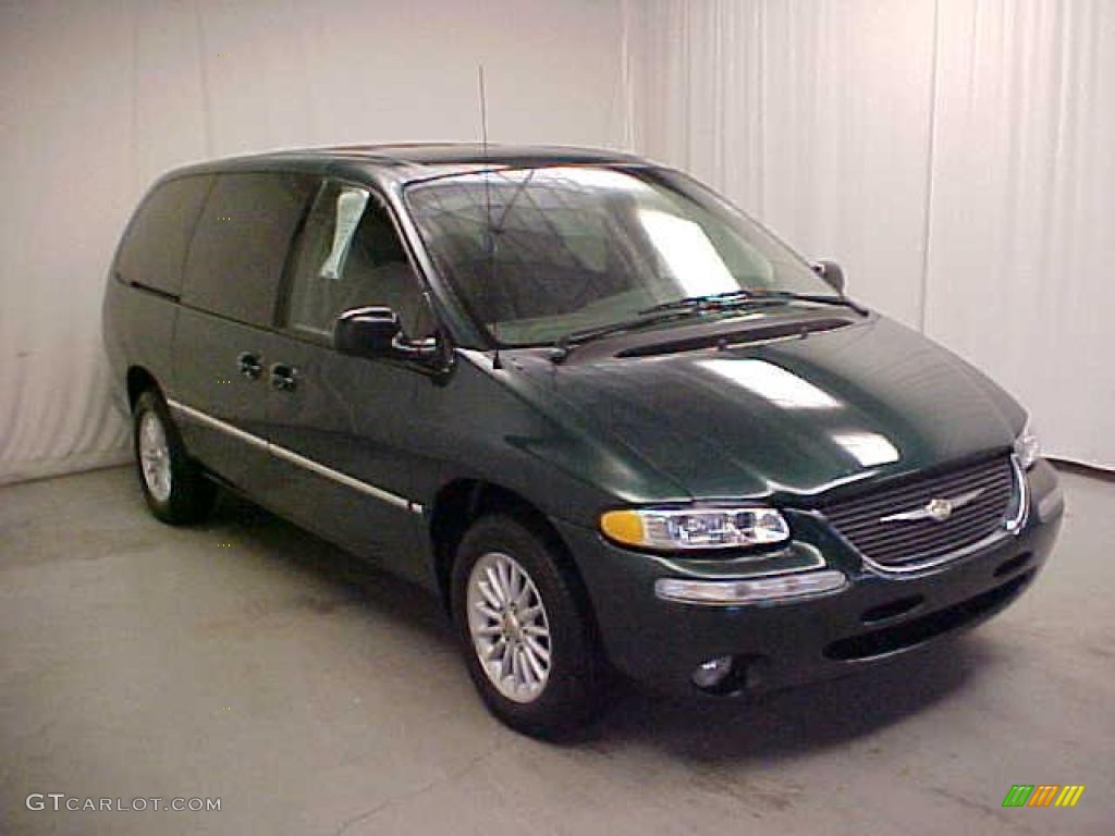 1999 Chrysler Town & Country LX Exterior Photos