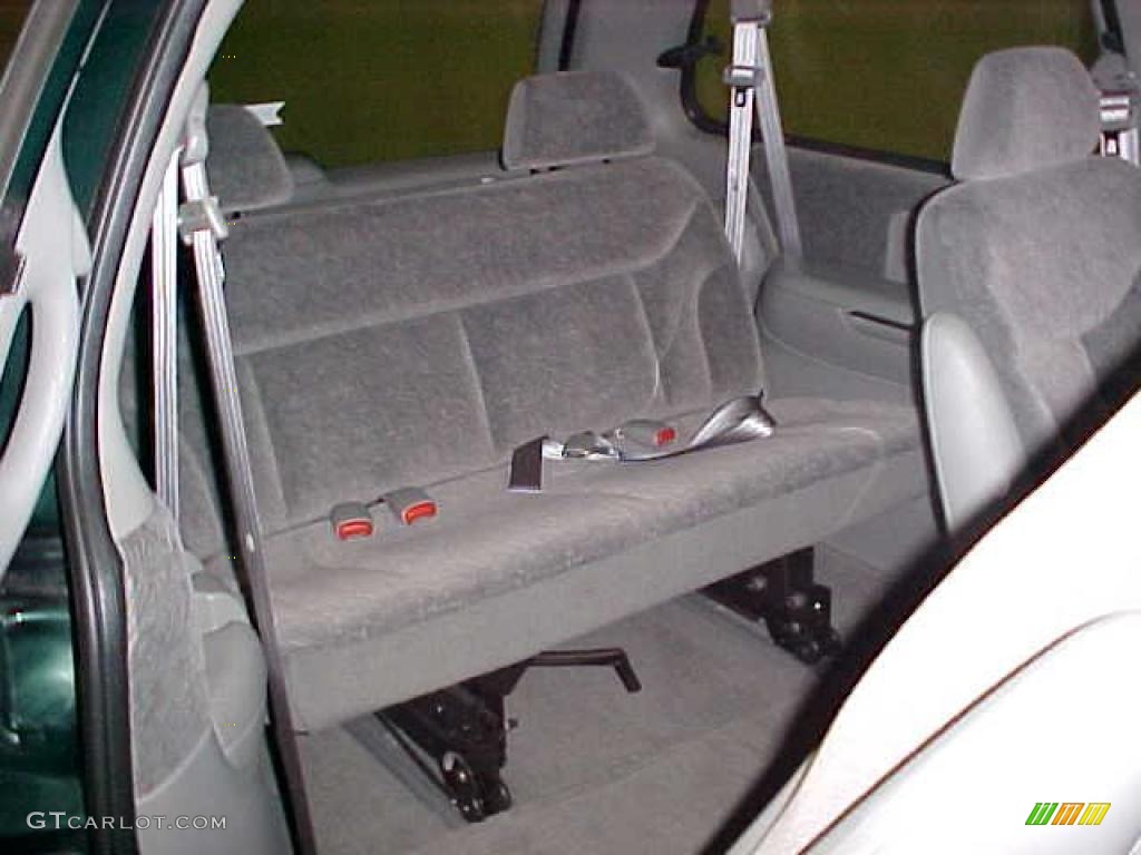 Mist Gray Interior 1999 Chrysler Town & Country LX Photo #42978953