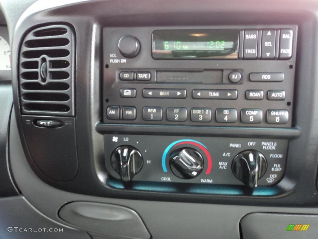 2001 Ford F150 SVT Lightning Controls Photo #42979773