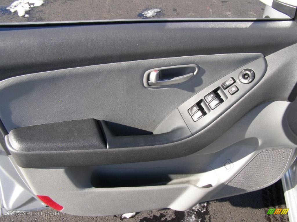 2008 Elantra SE Sedan - QuickSilver Metallic / Gray photo #9