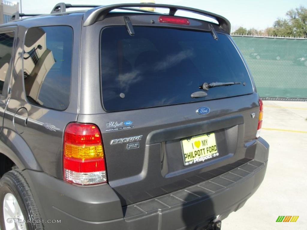 2006 Escape XLT V6 - Dark Shadow Grey Metallic / Medium/Dark Flint photo #24