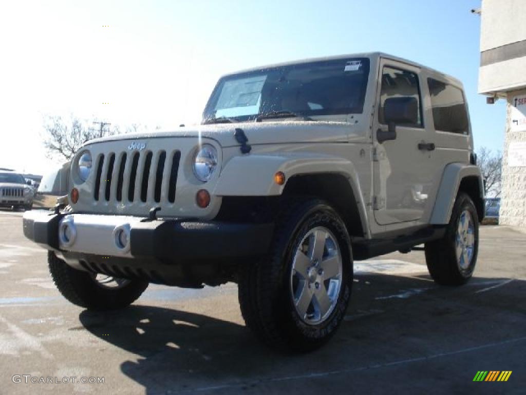 2011 Wrangler Sahara 4x4 - Sahara Tan / Black/Dark Saddle photo #7