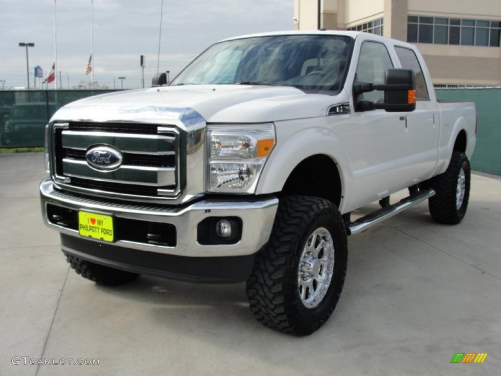 White Platinum Metallic Tri-Coat 2011 Ford F250 Super Duty Lariat Crew Cab 4x4 Exterior Photo #42985668