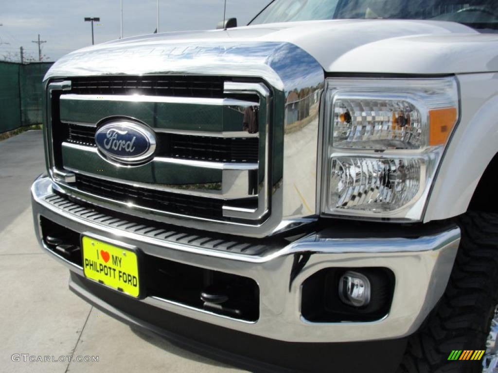 White Platinum Metallic Tri-Coat 2011 Ford F250 Super Duty Lariat Crew Cab 4x4 Exterior Photo #42985760