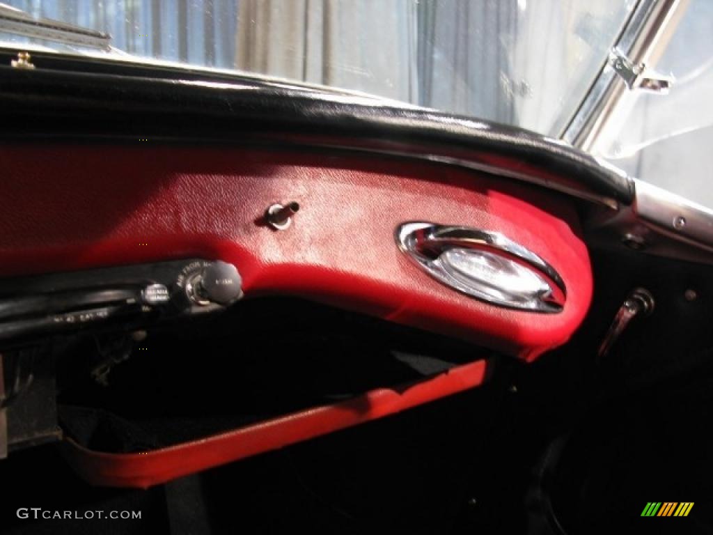 Red Interior 1957 Austin-Healey 100-6 Convertible Photo #42996199