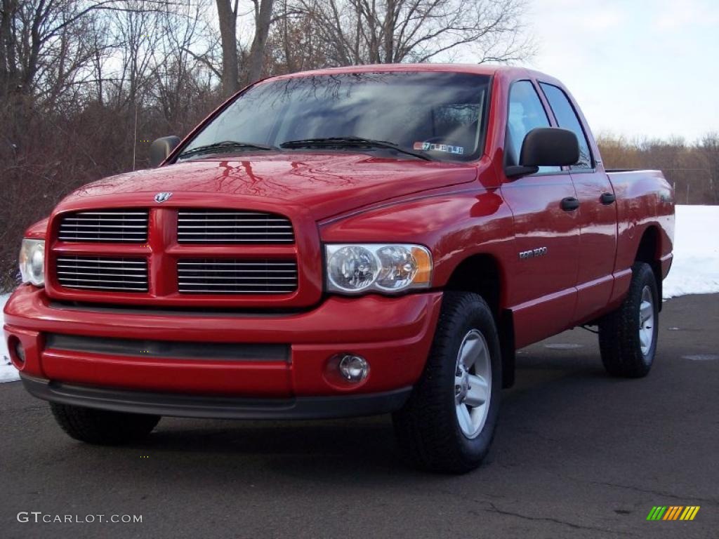 2002 Ram 1500 Sport Quad Cab 4x4 - Flame Red / Dark Slate Gray photo #3