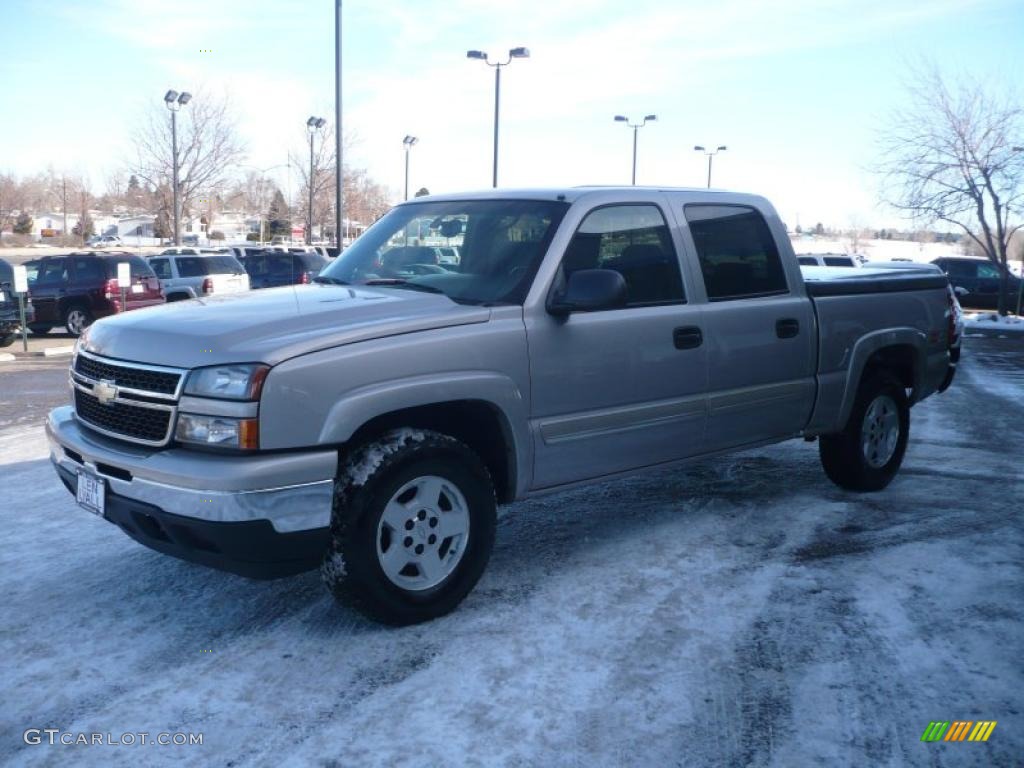 2006 Silverado 1500 Z71 Crew Cab 4x4 - Silver Birch Metallic / Dark Charcoal photo #2