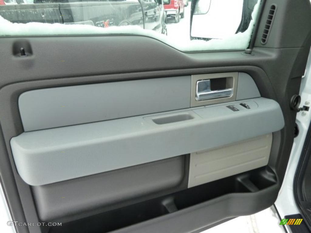 2011 Ford F150 XL Regular Cab 4x4 Steel Gray Door Panel Photo #43006411