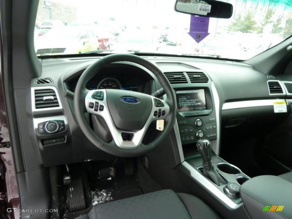Charcoal Black Interior 2011 Ford Explorer XLT 4WD Photo #43007339