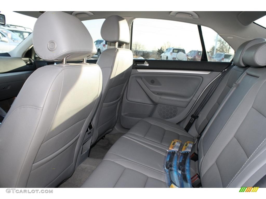 2006 Volkswagen Jetta TDI Sedan interior Photo #43007427