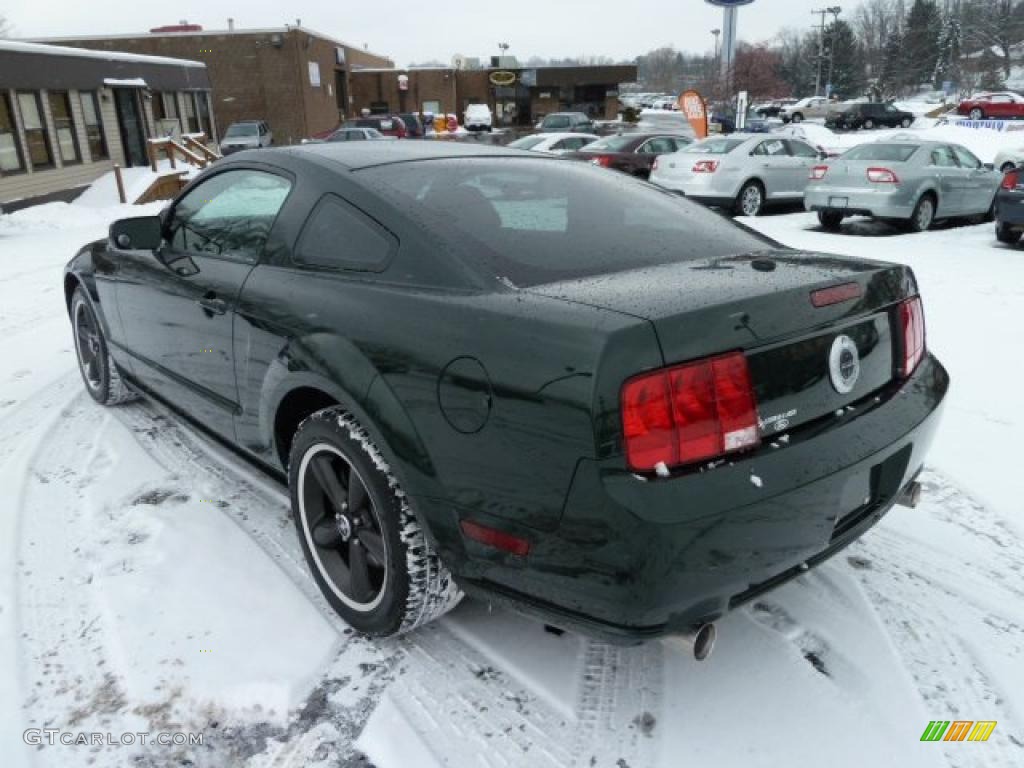 2009 Mustang Bullitt Coupe - Dark Highland Green Metallic / Dark Charcoal photo #4