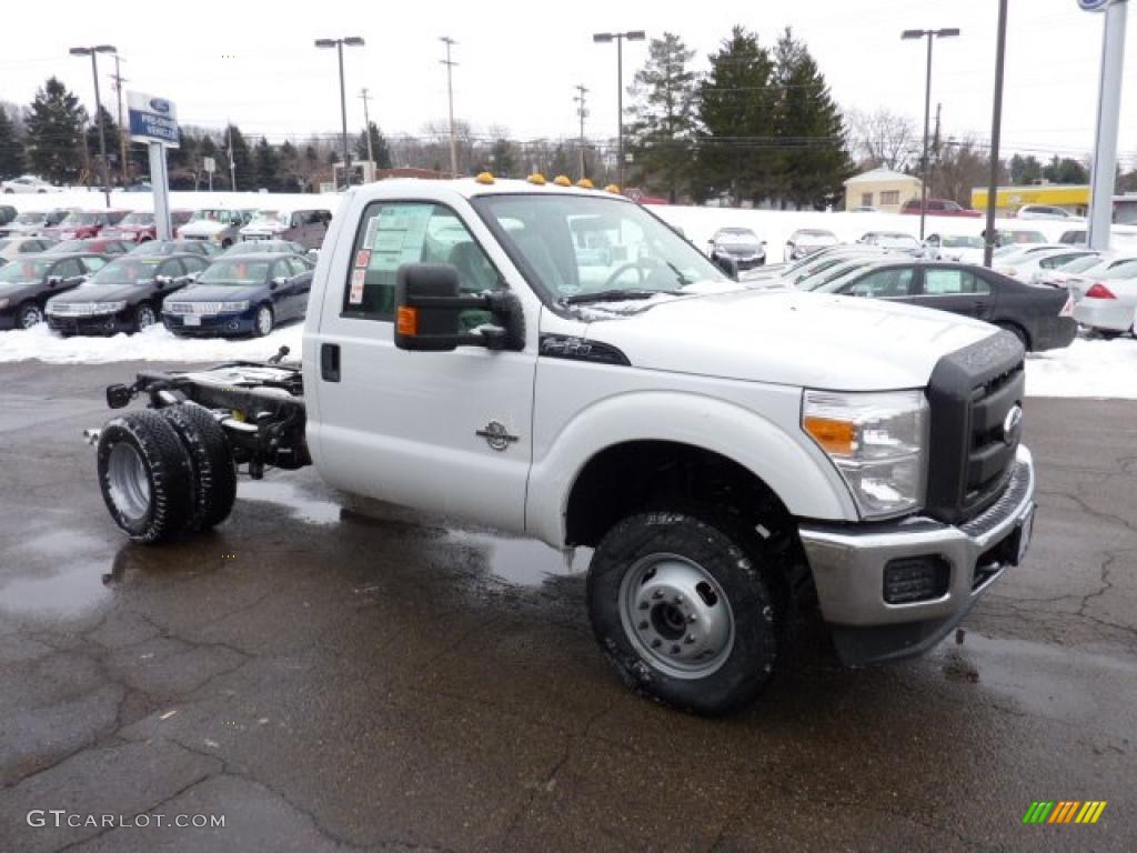 2011 F350 Super Duty XL Regular Cab 4x4 Chassis - Oxford White / Steel photo #6