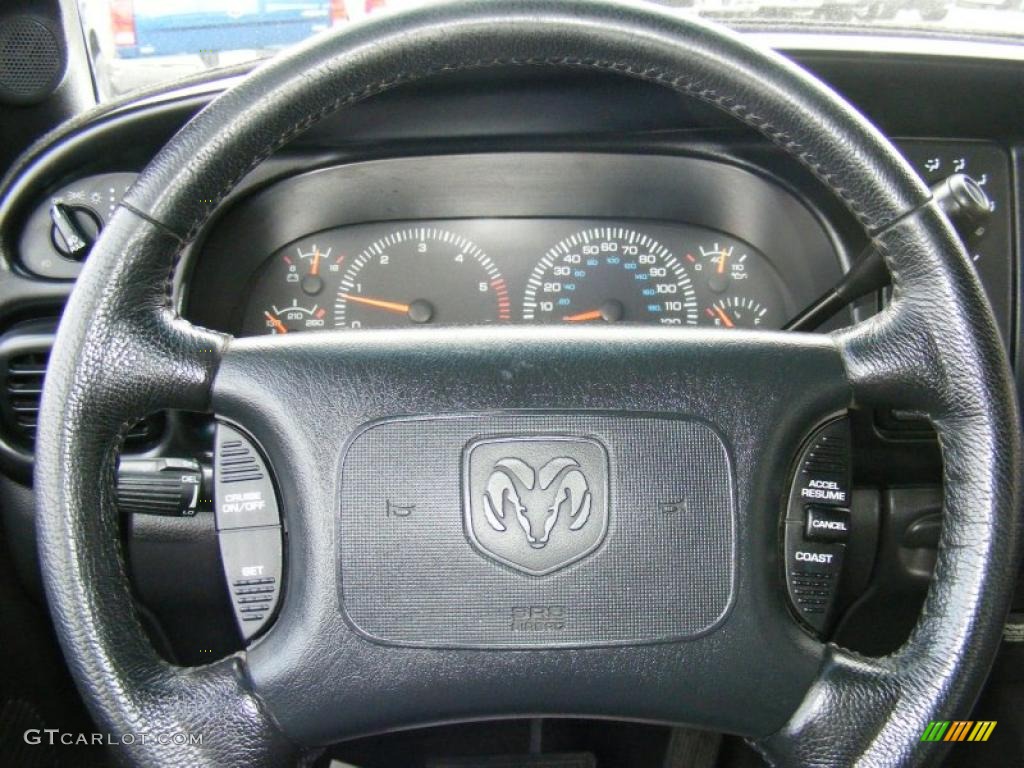 2001 Ram 1500 ST Club Cab 4x4 - Bright White / Agate photo #18