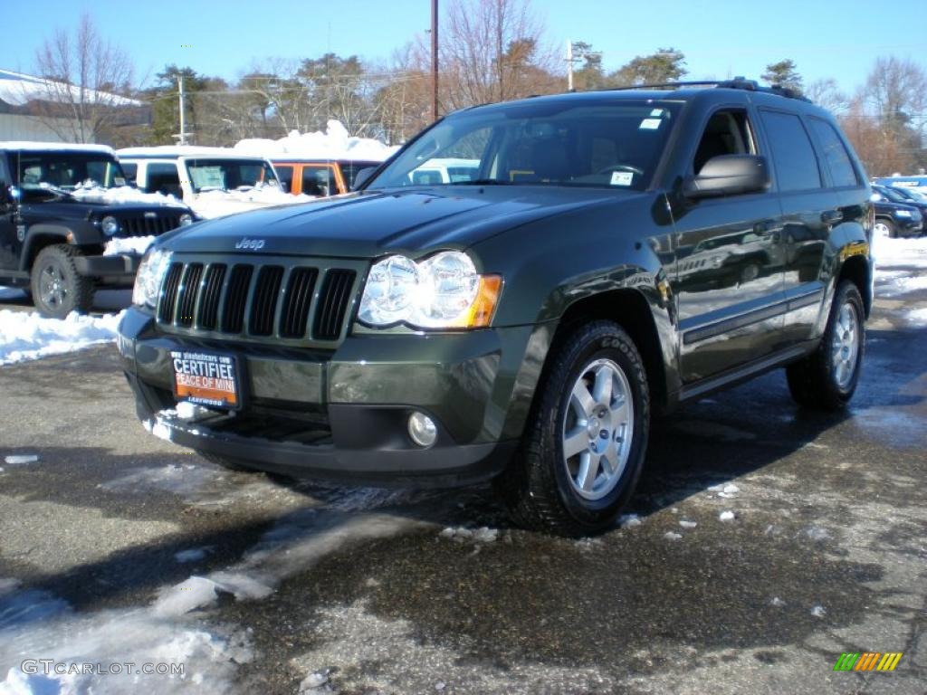 2008 Grand Cherokee Laredo 4x4 - Jeep Green Metallic / Dark Slate Gray photo #1