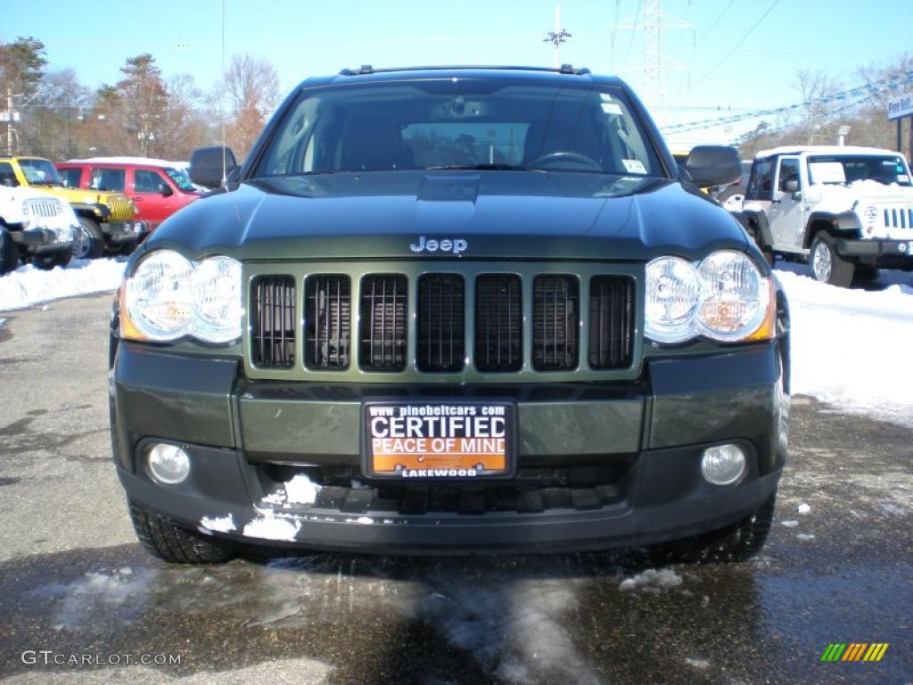 2008 Grand Cherokee Laredo 4x4 - Jeep Green Metallic / Dark Slate Gray photo #2