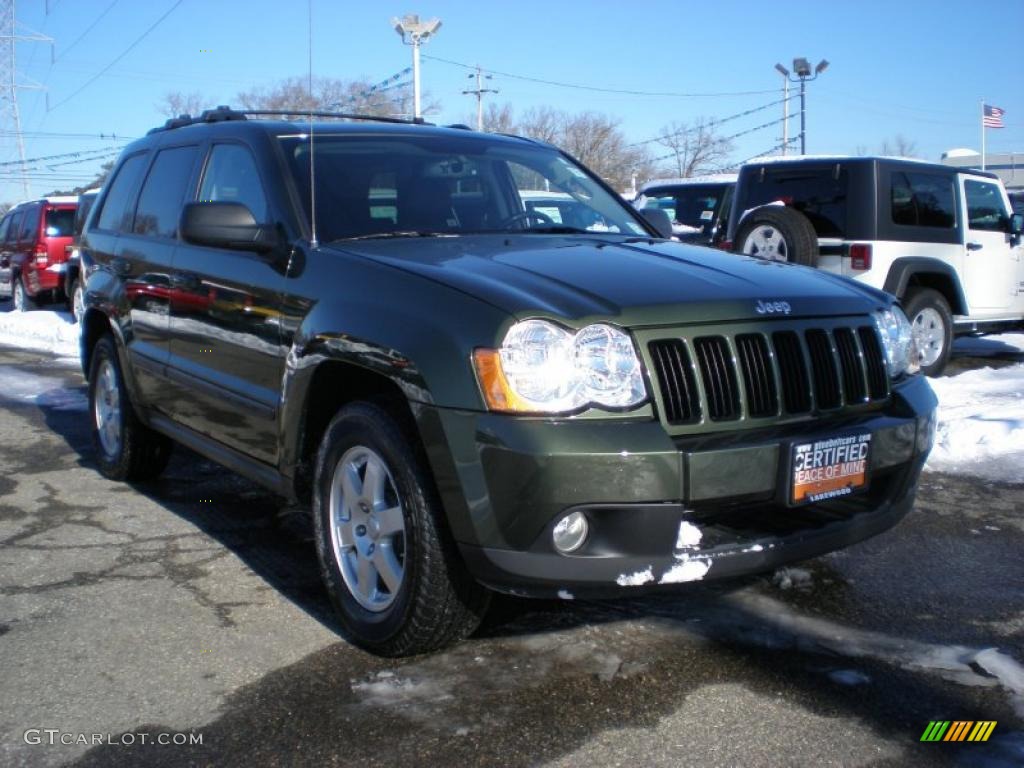 2008 Grand Cherokee Laredo 4x4 - Jeep Green Metallic / Dark Slate Gray photo #3