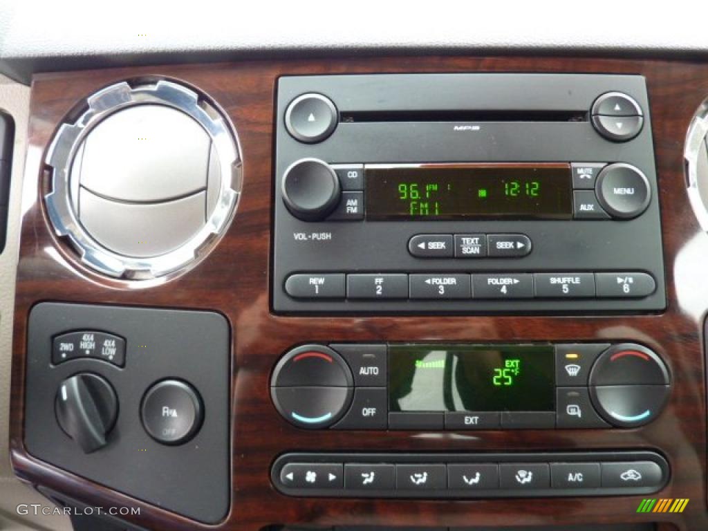 2008 Ford F350 Super Duty Lariat SuperCab 4x4 Controls Photo #43013099
