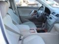 Super White - Camry XLE Photo No. 16