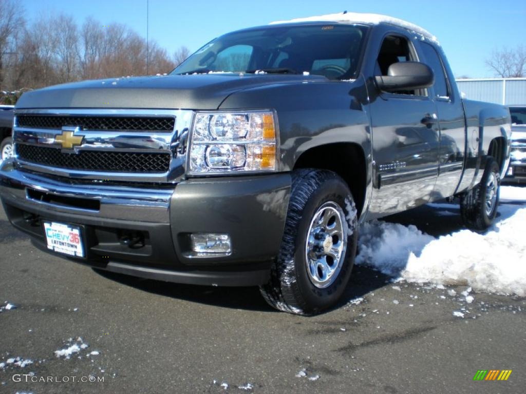 2011 Silverado 1500 LT Extended Cab 4x4 - Steel Green Metallic / Ebony photo #1