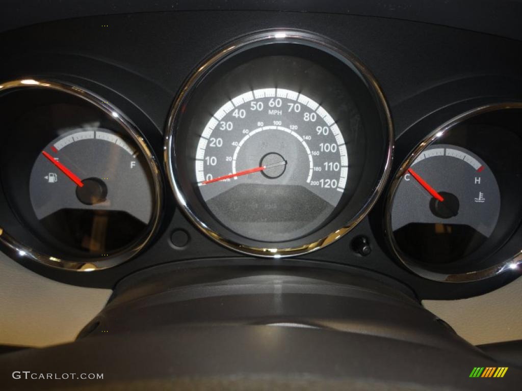 2010 Dodge Caliber Express Gauges Photo #43031439