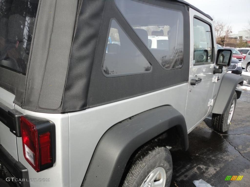 2011 Wrangler Sport 4x4 - Bright Silver Metallic / Black photo #14