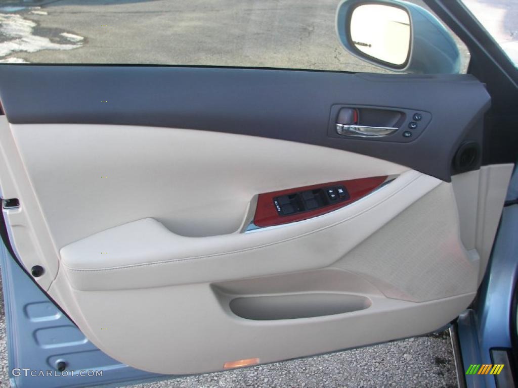 2010 Lexus ES 350 Parchment Door Panel Photo #43033155