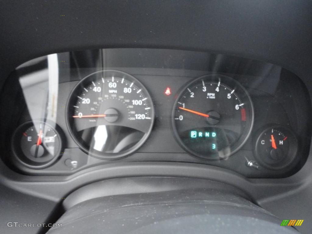 2011 Jeep Compass 2.4 Latitude 4x4 Gauges Photo #43035503