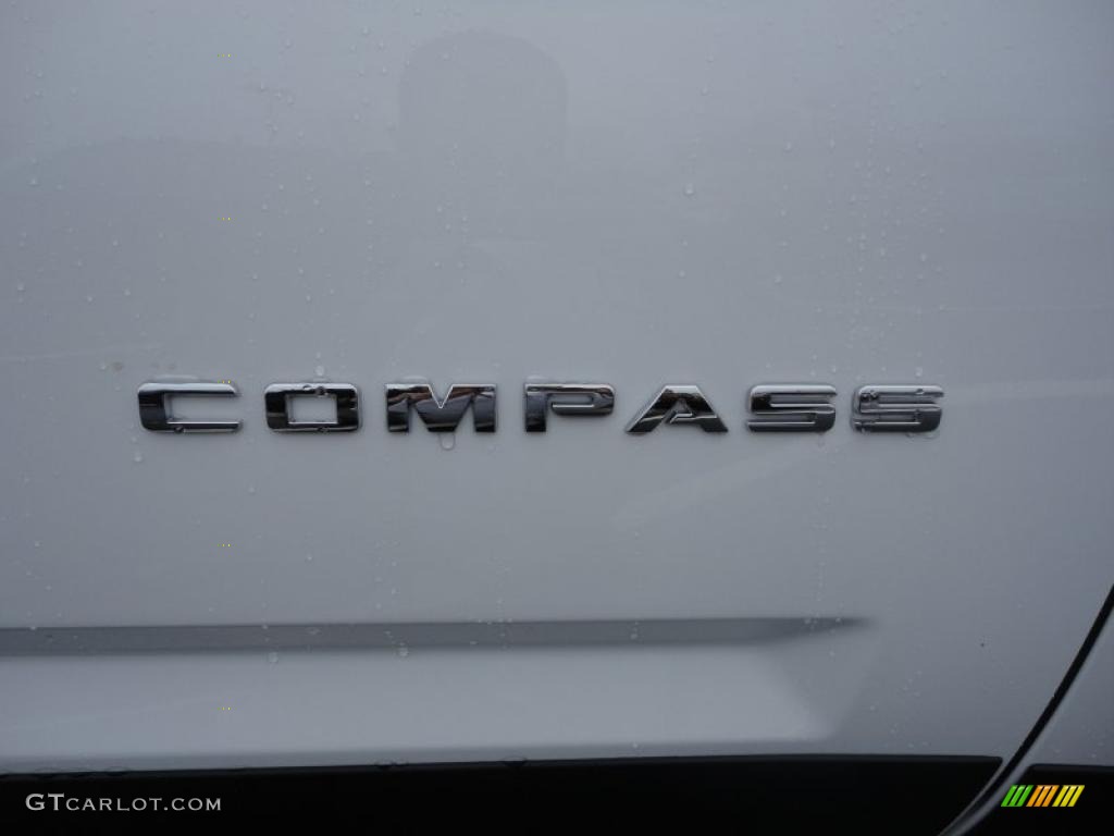 2011 Jeep Compass 2.4 Latitude 4x4 Marks and Logos Photo #43035935
