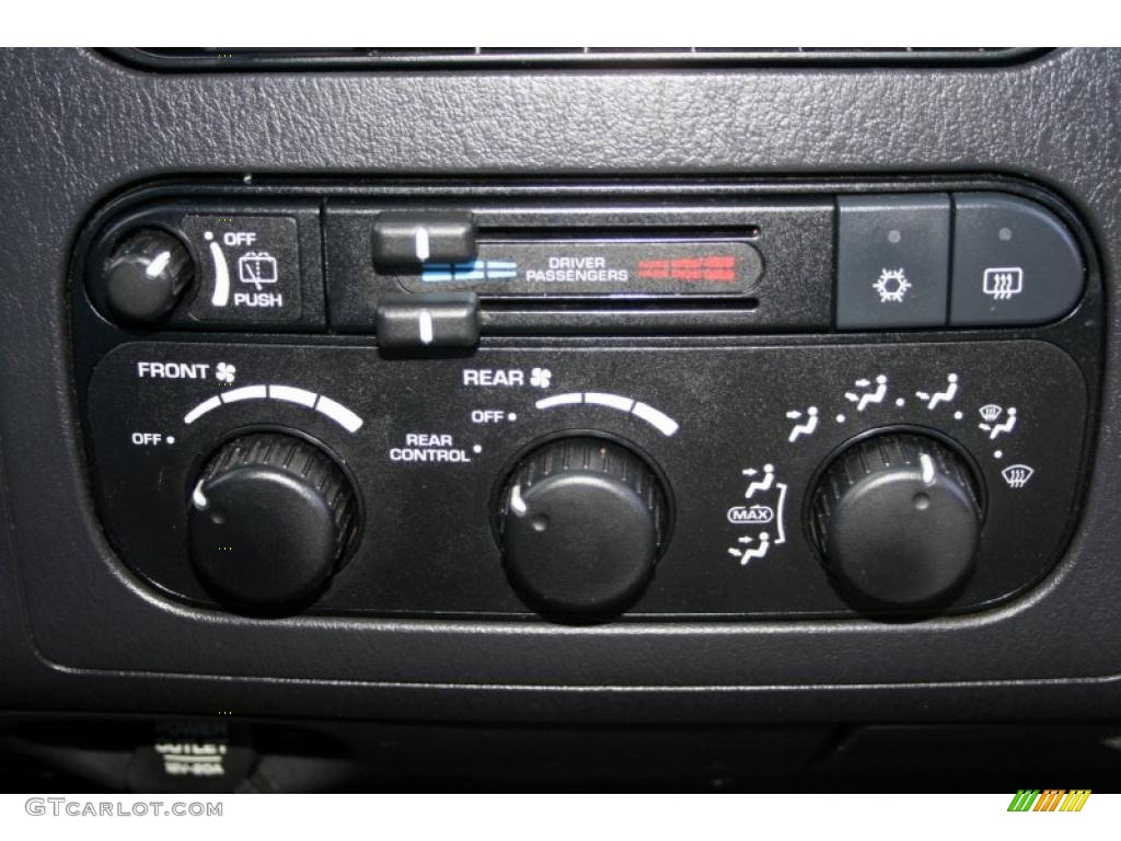 2001 Dodge Durango R/T 4x4 Controls Photo #43042015
